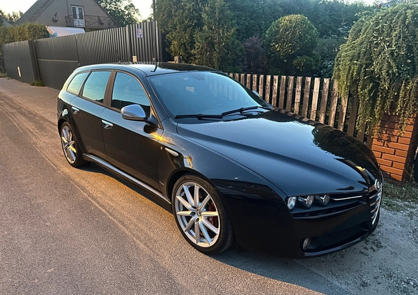 Alfa Romeo 159 cena 25000 przebieg: 148000, rok produkcji 2009 z Jarocin małe 121